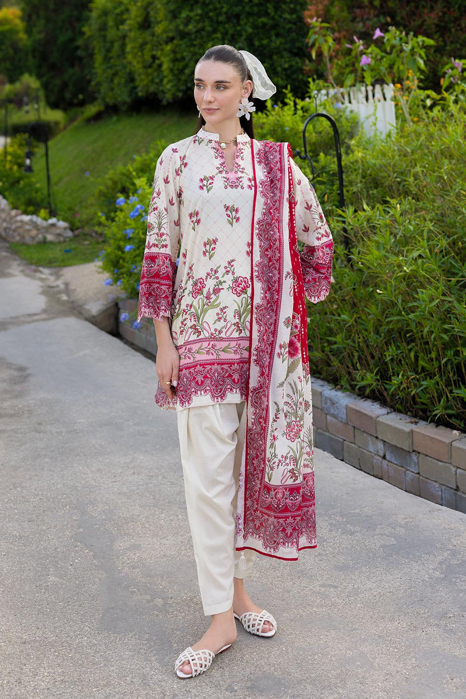 3 PIece Printed Lawn Suit