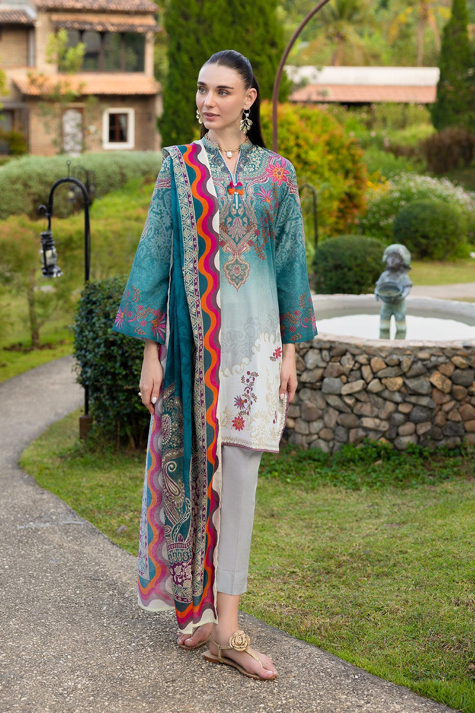 3 PIece Printed Lawn Suit