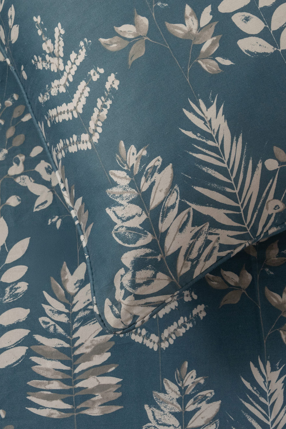Leaf Imprint T-200 Bed Sheet Set