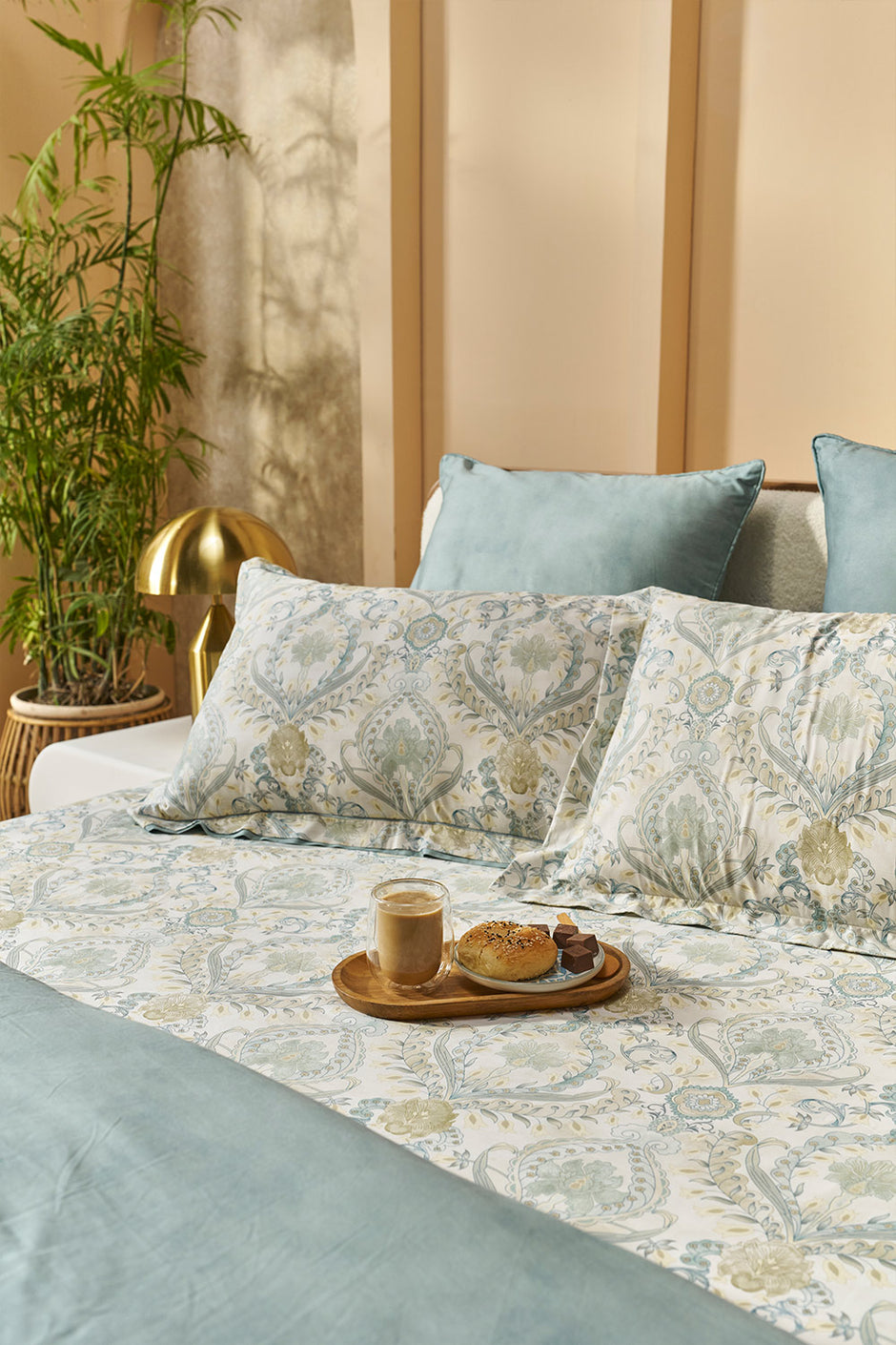 Lumiere Damask Bed Sheet Set