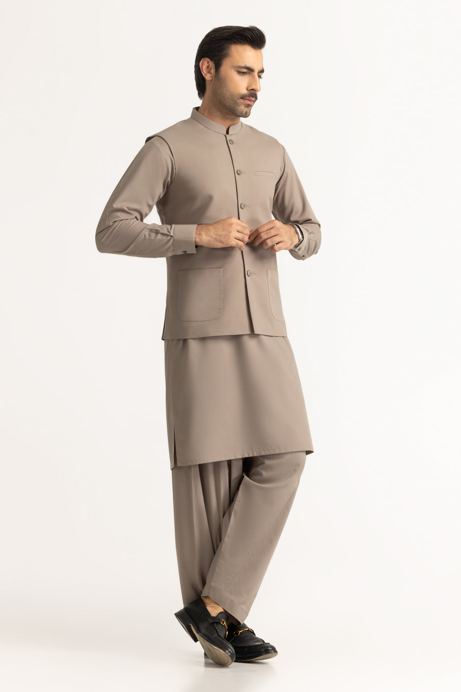 Regular Fit Styling Suits