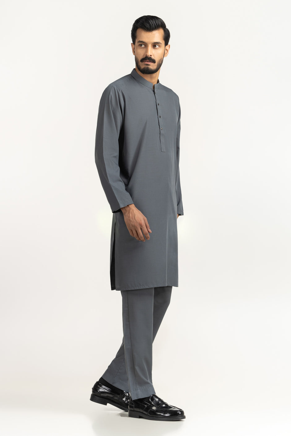 Regular Fit Styling Suits