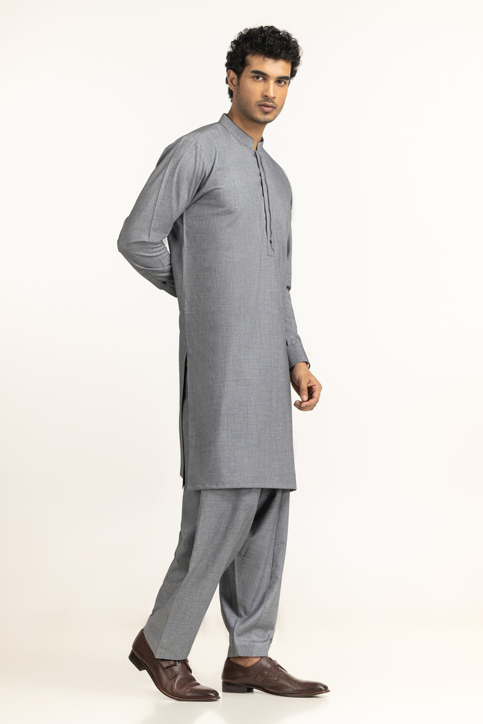 Regular Fit Styling Suits