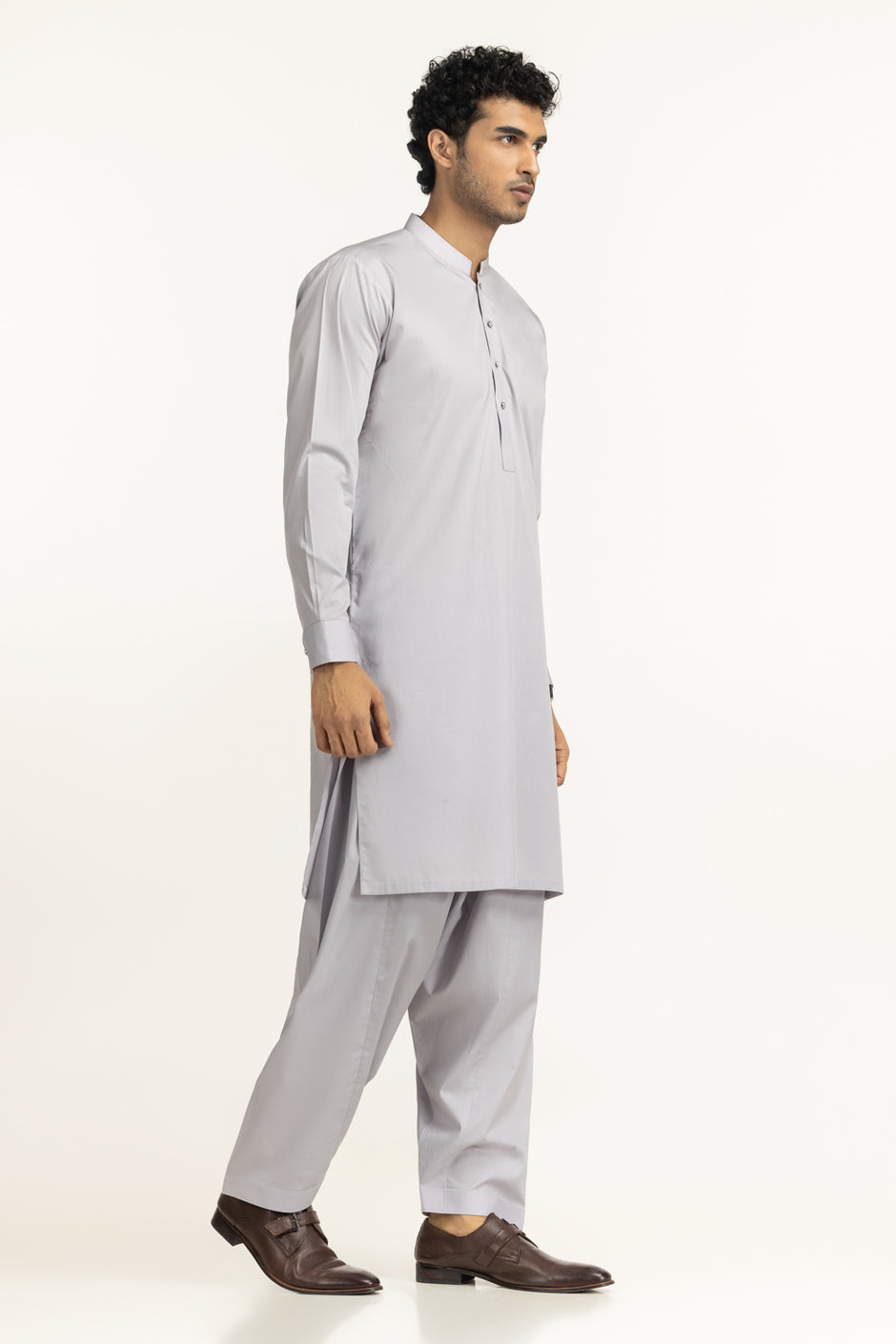 Regular Fit Styling Suits