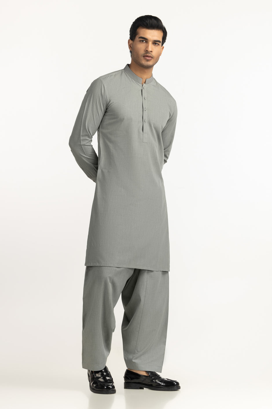 Regular Fit Styling Suits
