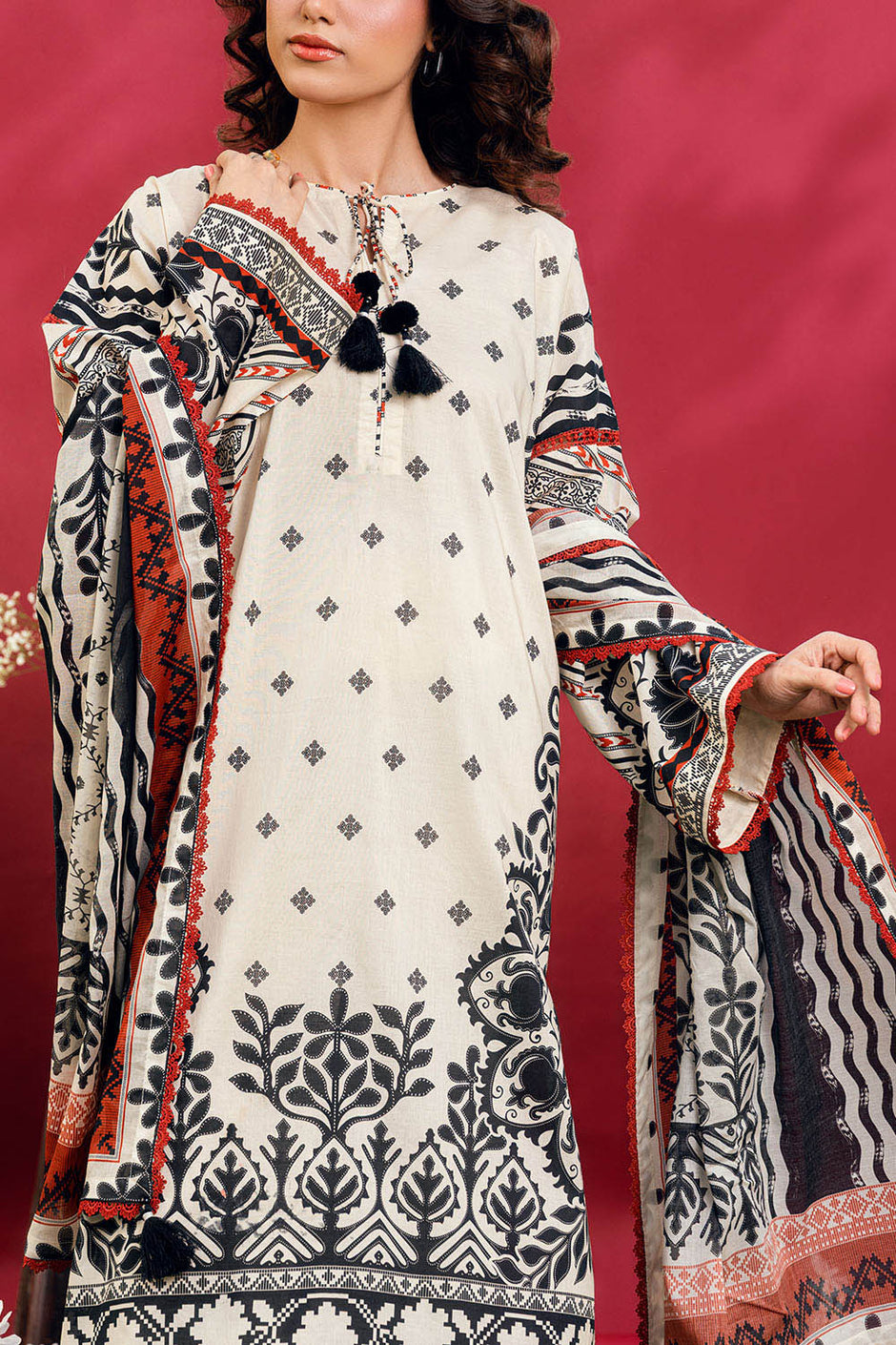 3 PIece Printed Lawn Suit
