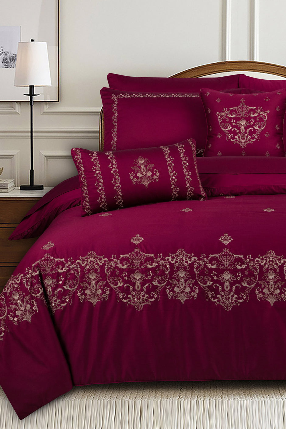 Paradise T-400 Embroidered Quilt Cover set