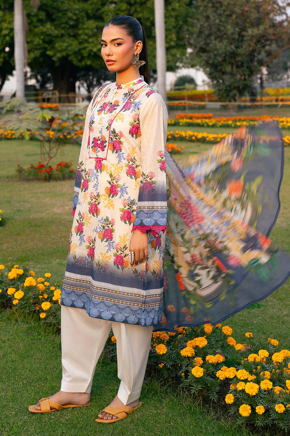 3 Piece Printed Lawn Suit with Chiffon Dupatta