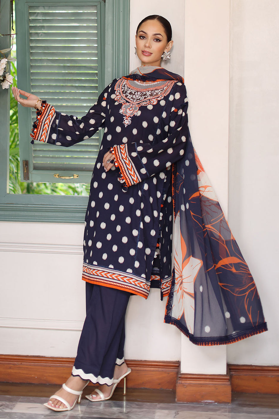 3 Piece Printed Lawn Suit with Chiffon Dupatta