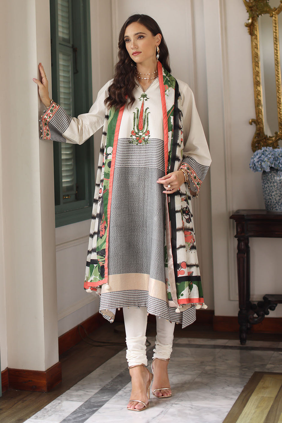 3 Piece Embroidered Jacquard Suit