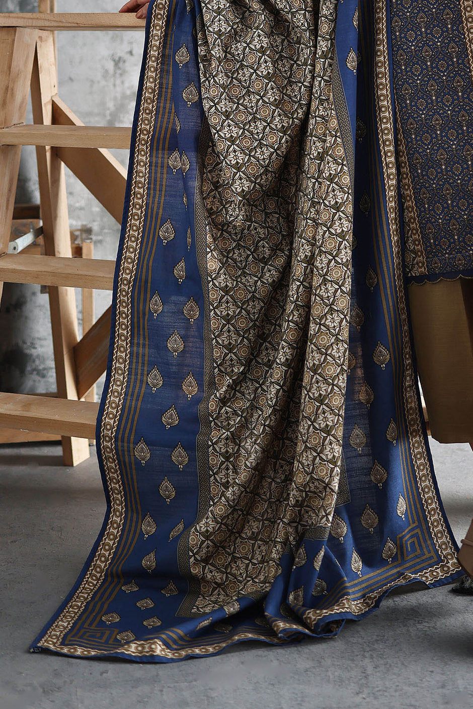 3 Piece Printed Khaddar Suit with Printed Khaddar Dupatta