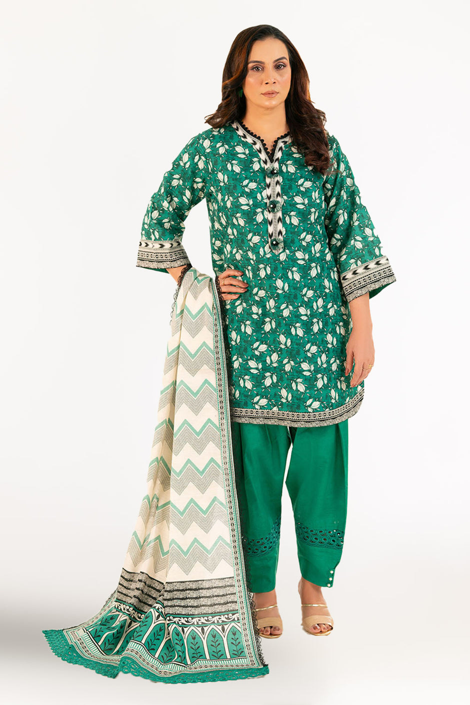 3 Piece Printed Khaddar Suit with Dupatta K-52065