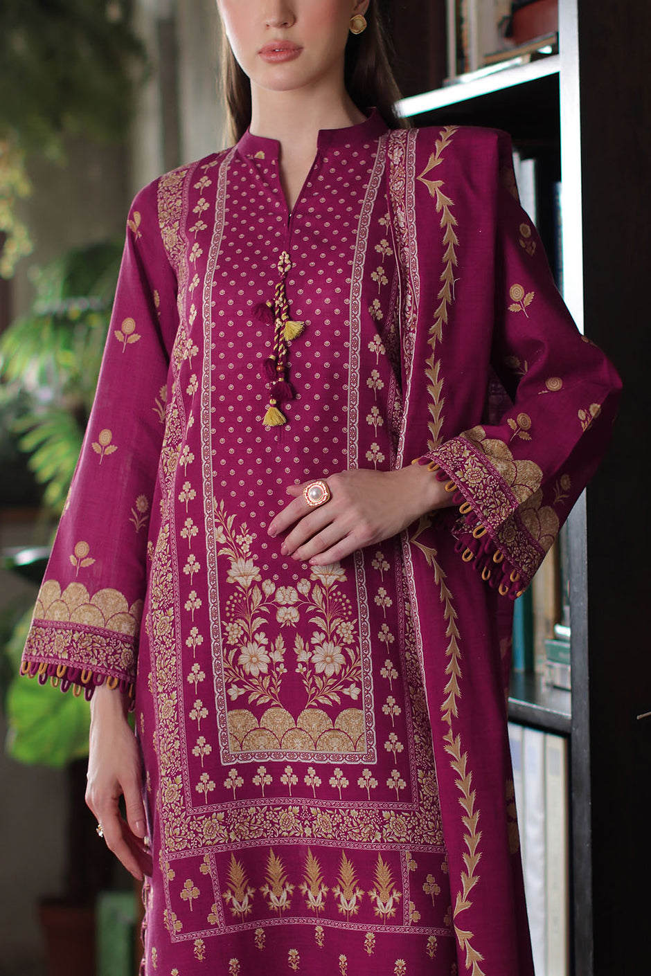 3 Piece Printed Khaddar Suit