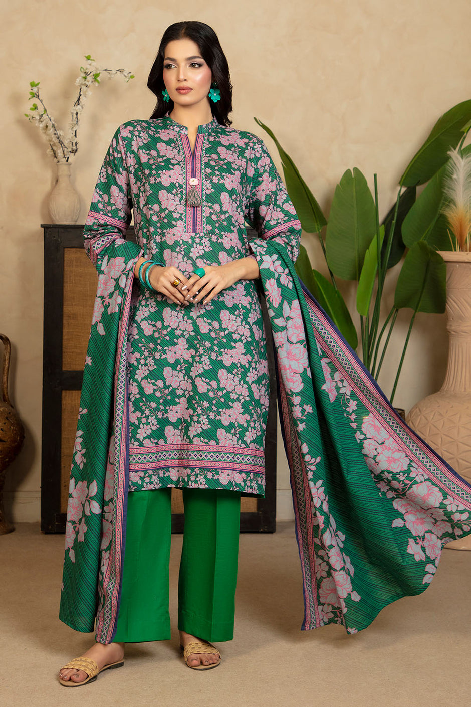 3 Piece Printed Khaddar Suit with Dupatta