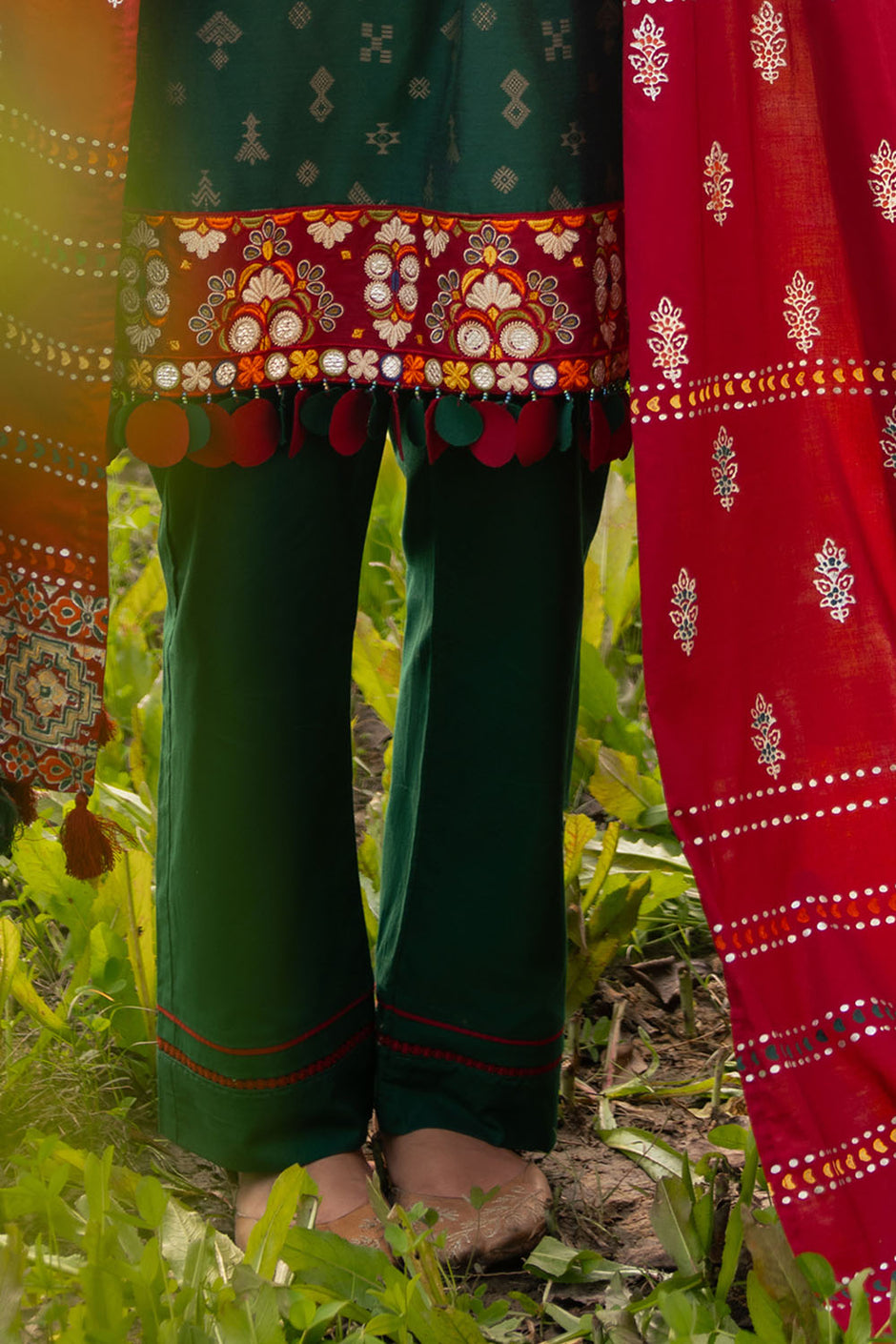 3 Piece Jacquard Suit with Silver Printed Dupatta and Embroidered Neckline and Accessories