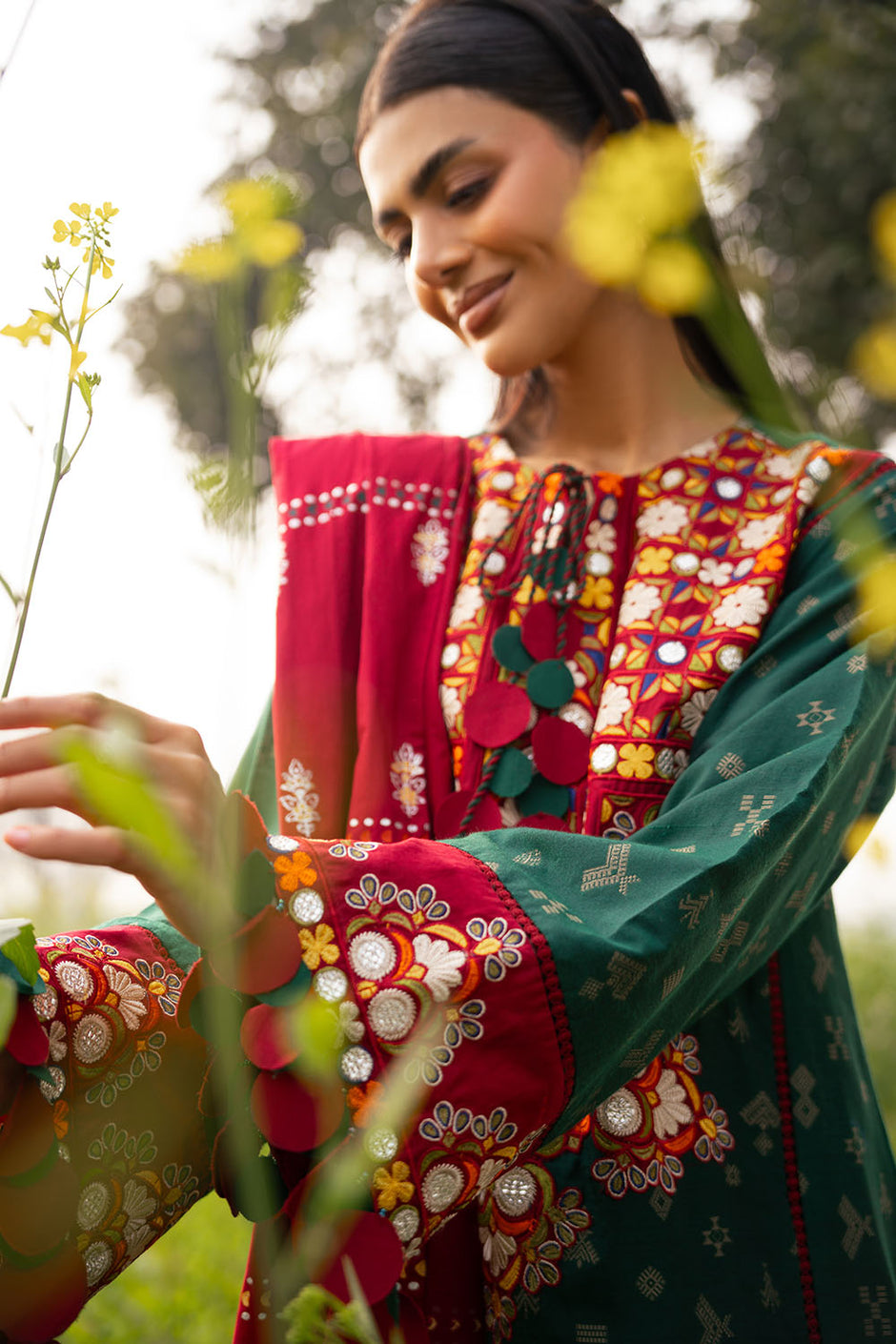 3 Piece Jacquard Suit with Silver Printed Dupatta and Embroidered Neckline and Accessories