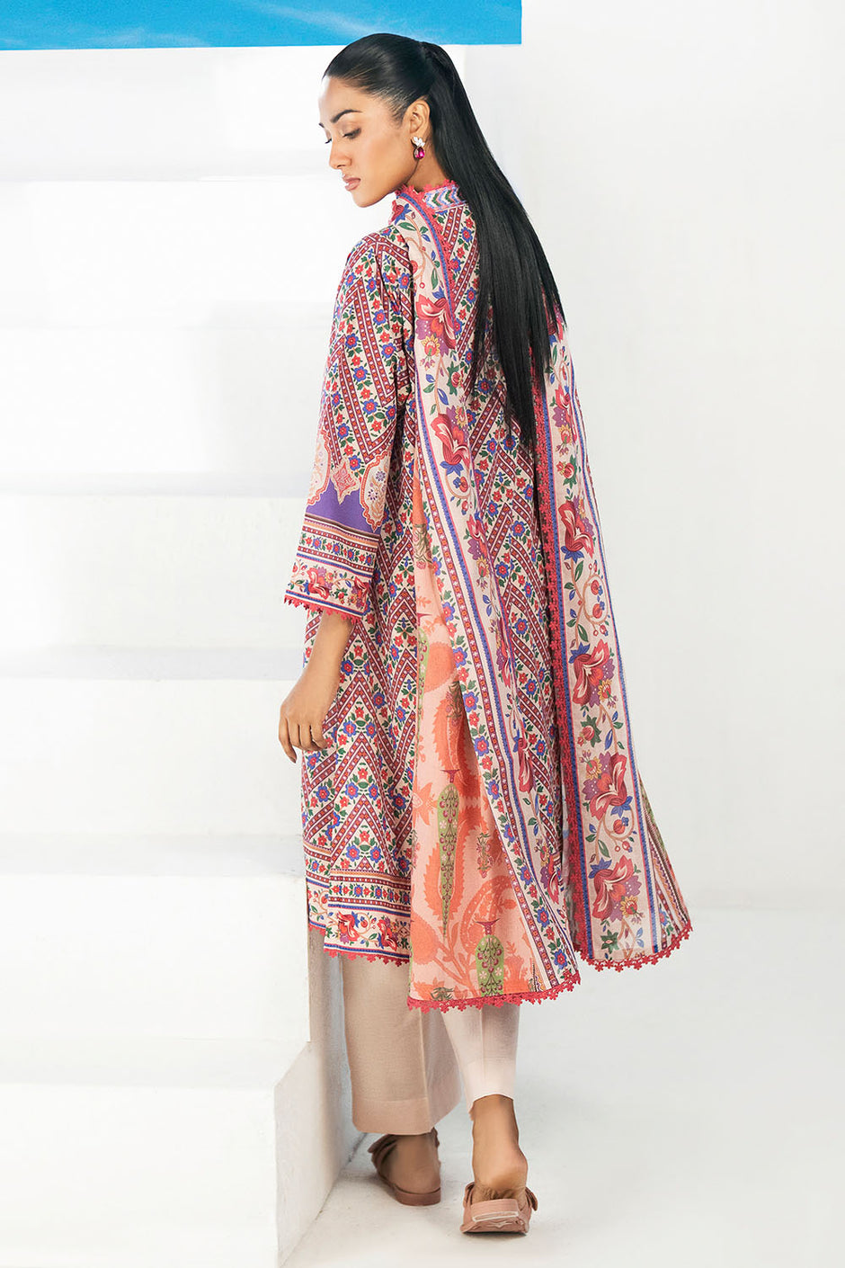 3 Piece Printed Lawn Suit with Embroidered Organza Neckline
