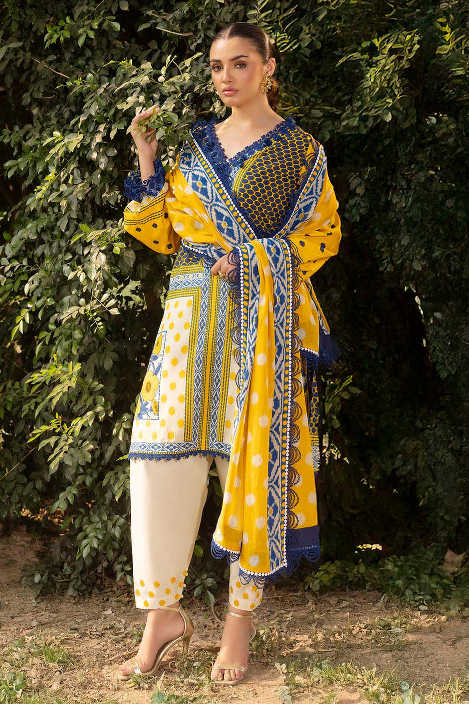 3 Piece Printed Lawn Suit with Embroidered Trouser
