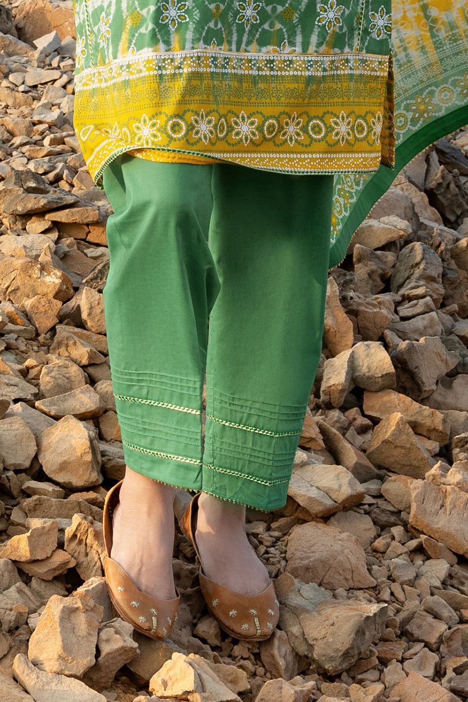 3 Piece Lacquer Printed Lawn Suit with Lacquer Printed Lawn Dupatta and Dyed Trouser