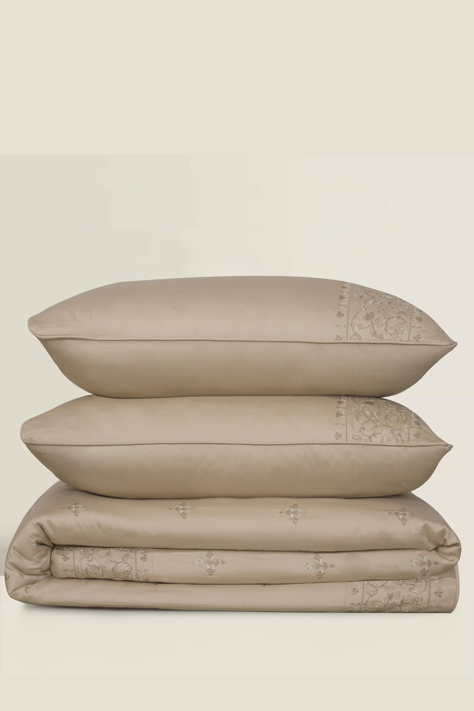 Royal Essence Embroidered Quilt Cover Set