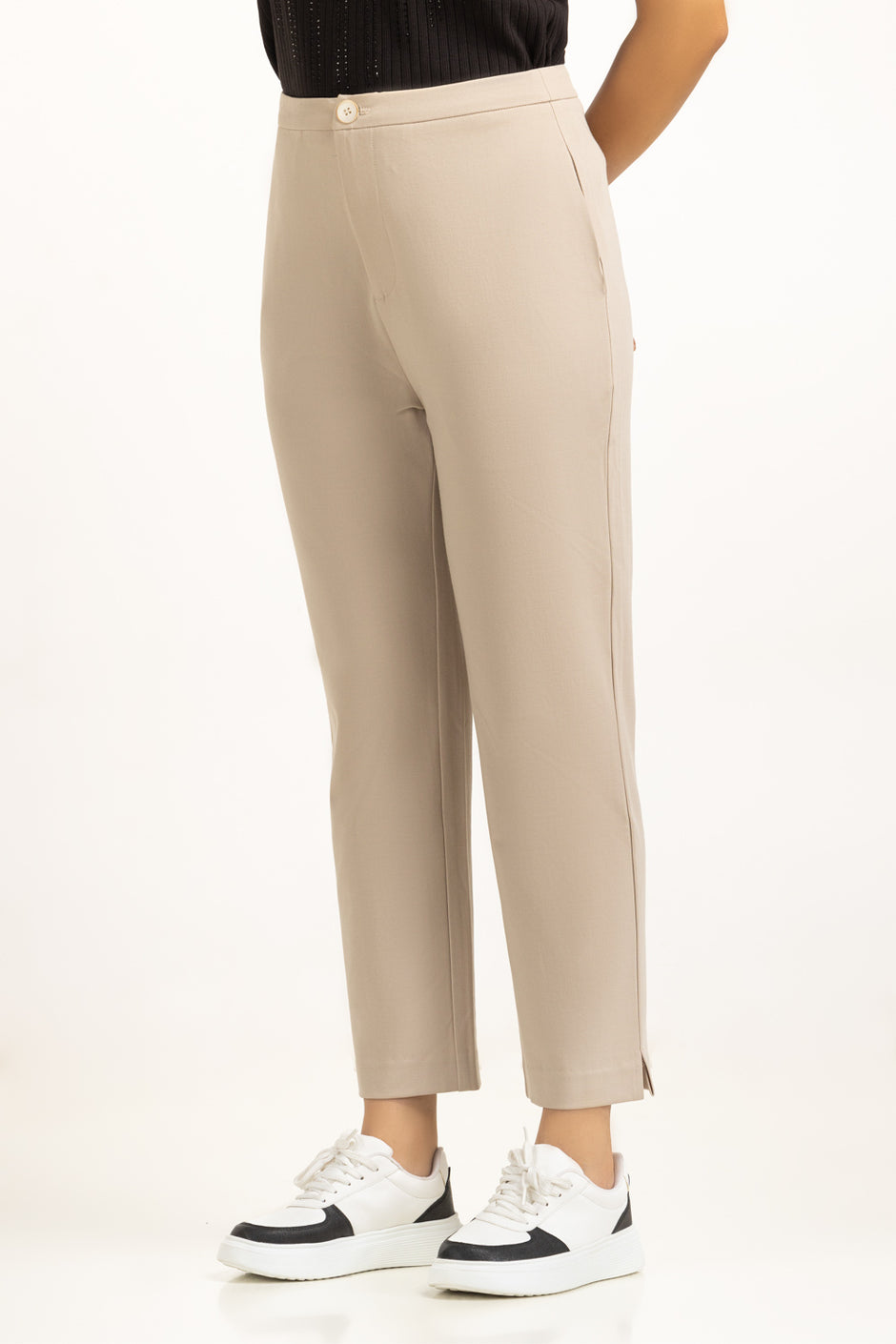 Tapered Fit Pant