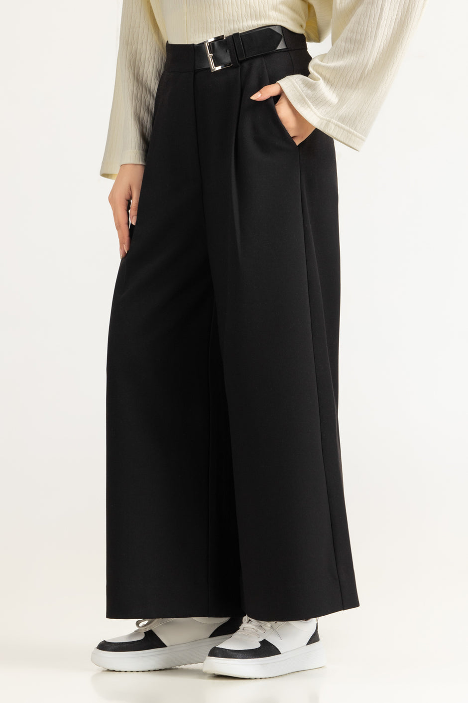 Straight Fit Pant