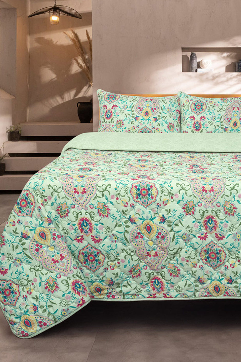 Seacrest T-150 Bed Throw