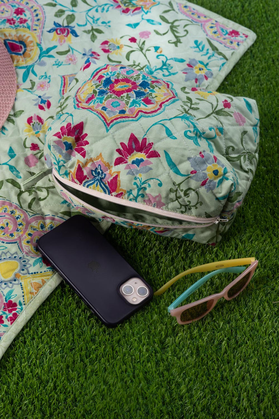 Seacrest T-150 Quilted Pouch