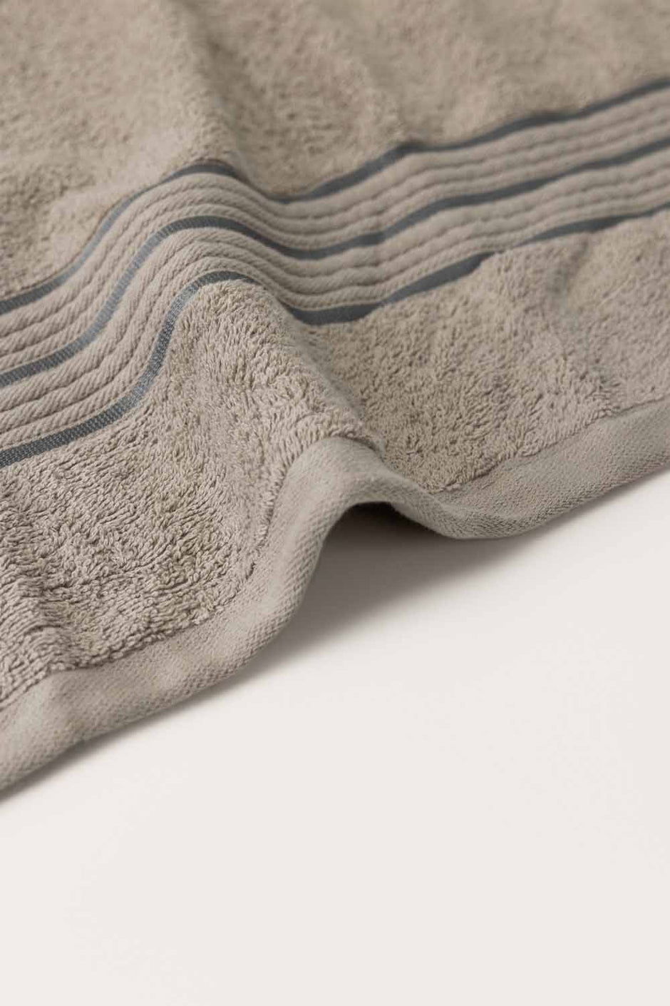 String Dyed Bath Towel
