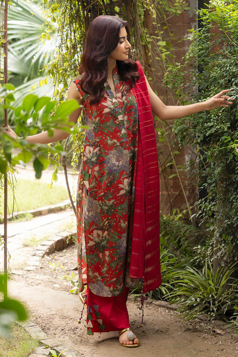3 Piece Printed Lurex Jacquard Suit with Stripe Dupatta