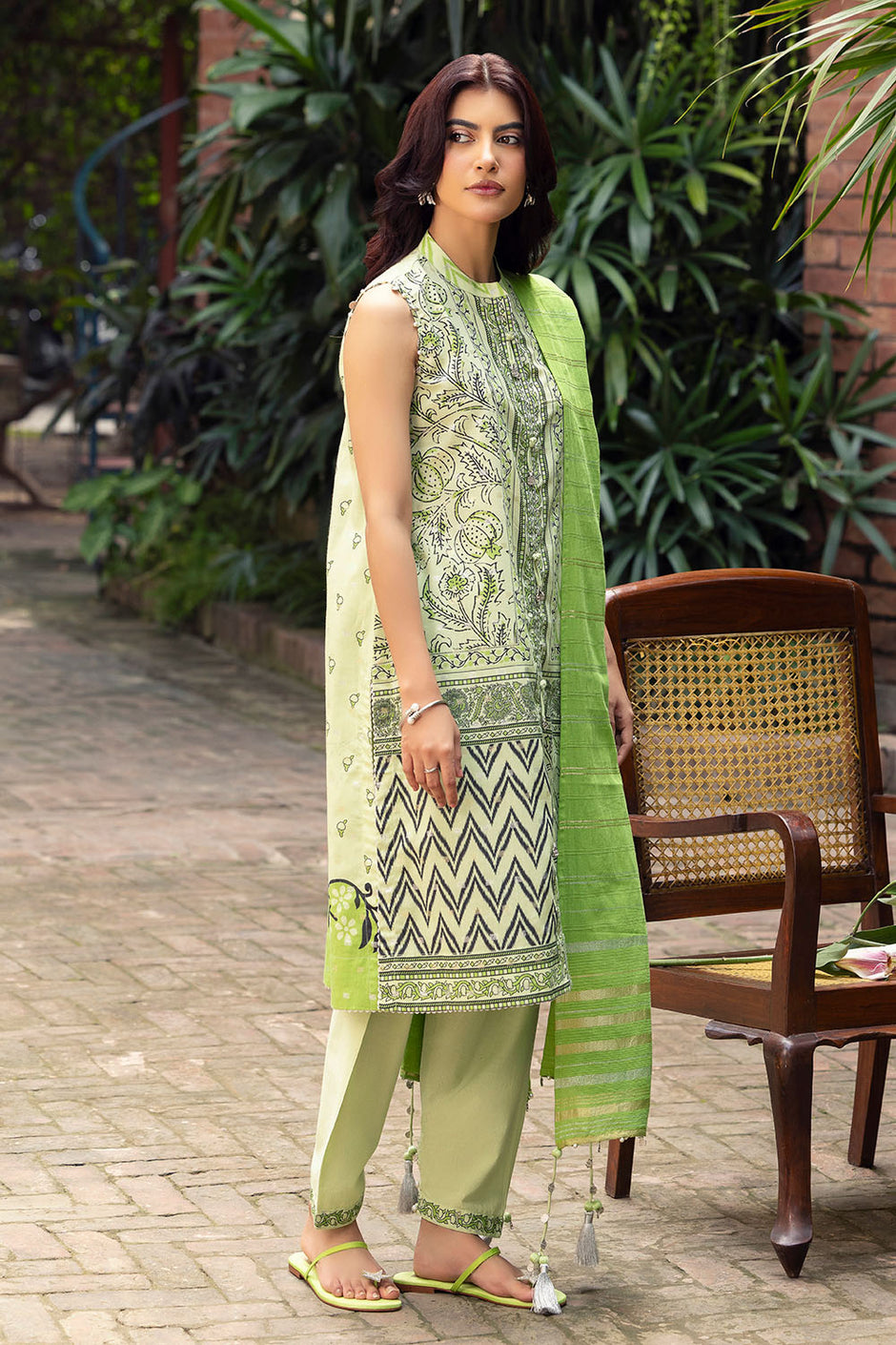 3 Piece Printed Lurex Jacquard Suit with Stripe Dupatta