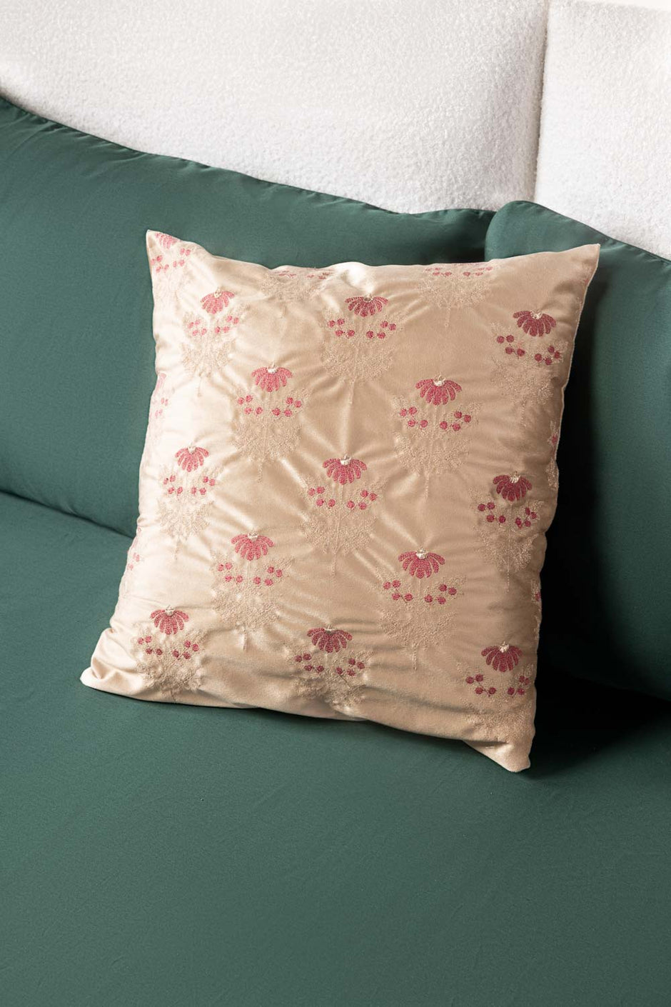 VEC -26-23 Velvet Embroidered Cushion Cover