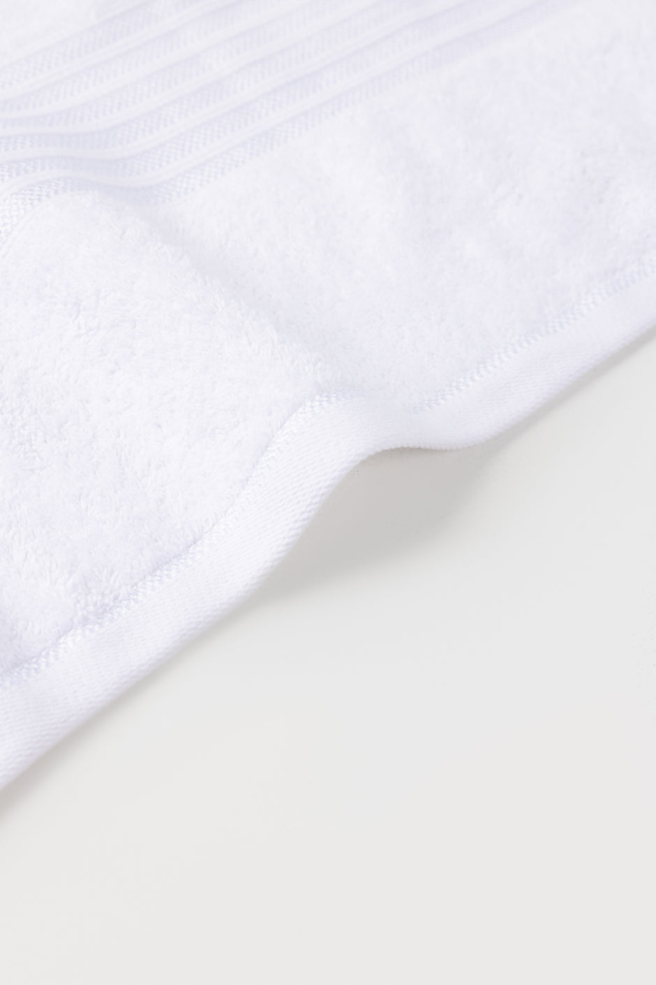 White 6Pcs Combed Towel Set