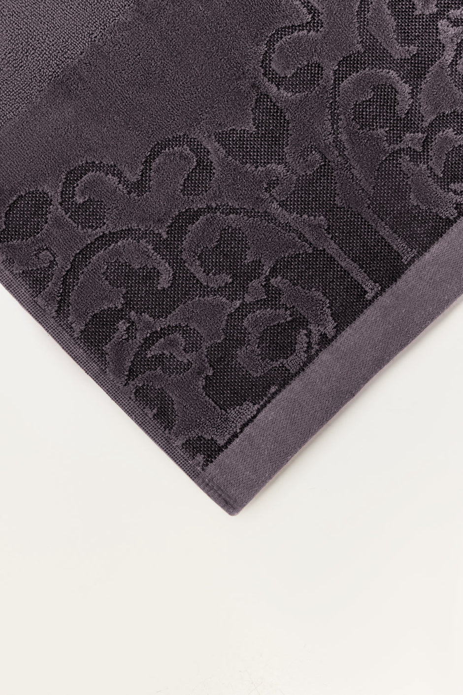 Windly Jacquard Dyed Towel