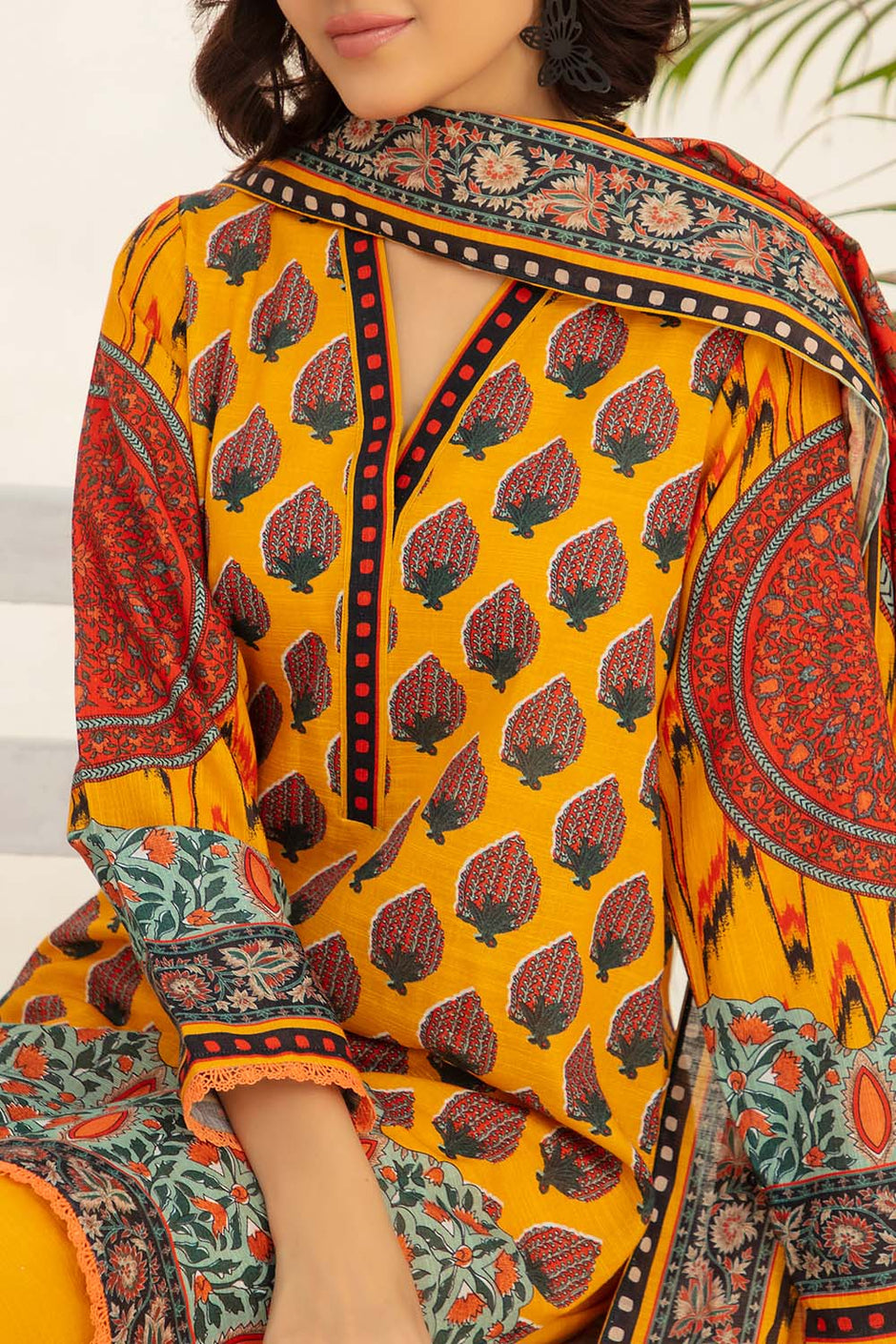3 Piece Printed Khaddar Suit with Zari Cotton Dupatta