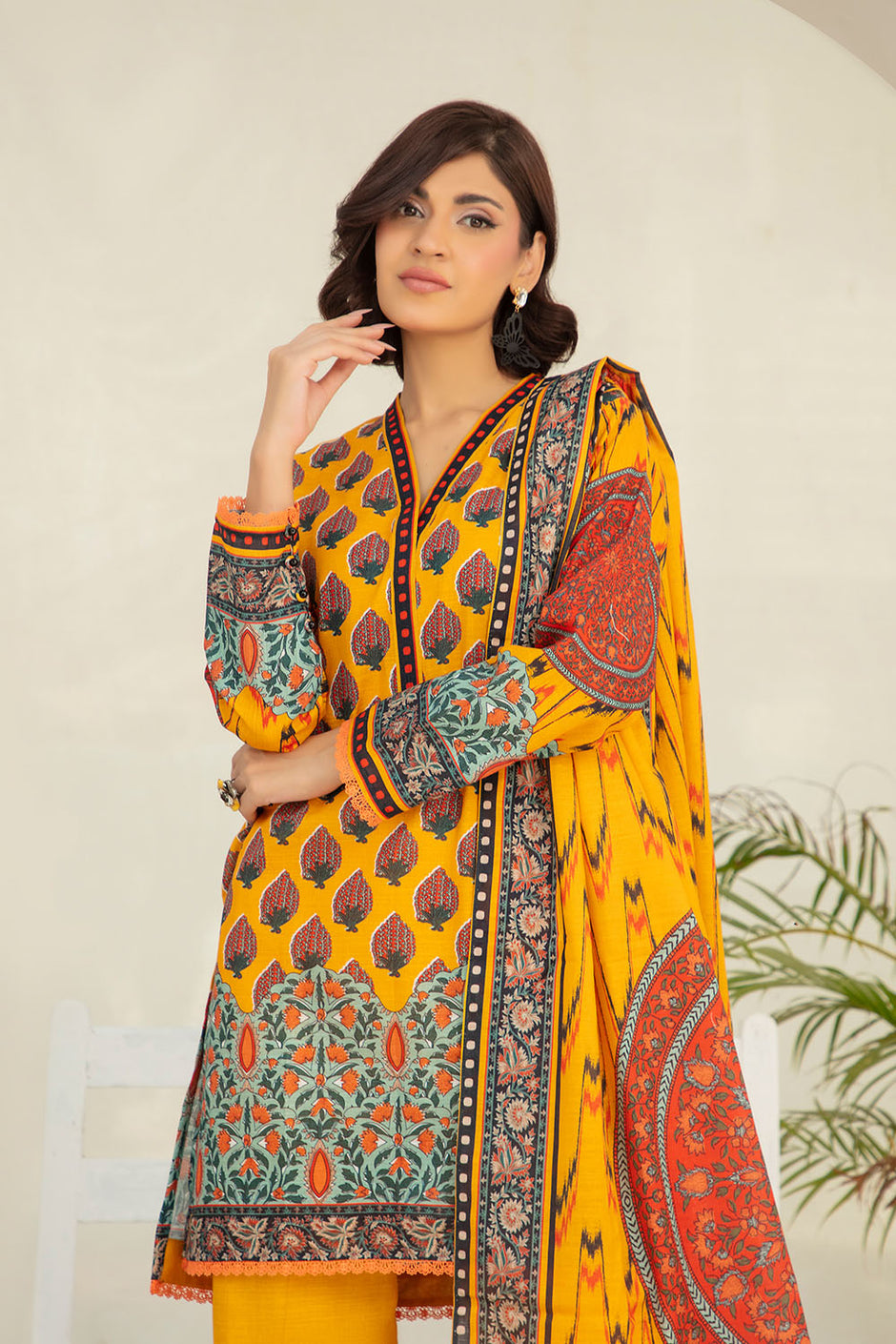 3 Piece Printed Khaddar Suit with Zari Cotton Dupatta