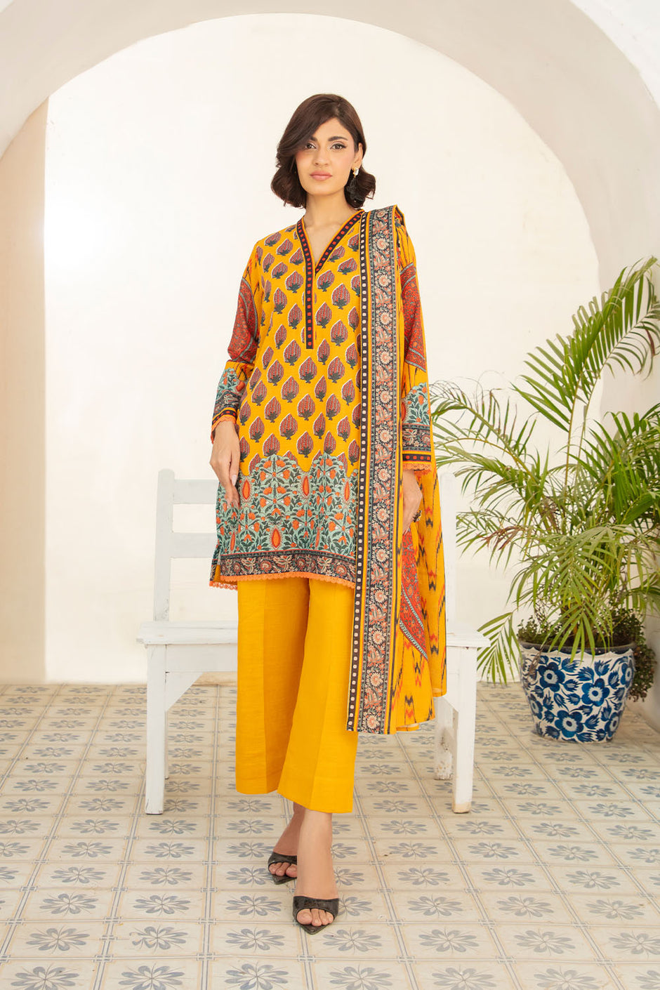 3 Piece Printed Khaddar Suit with Zari Cotton Dupatta