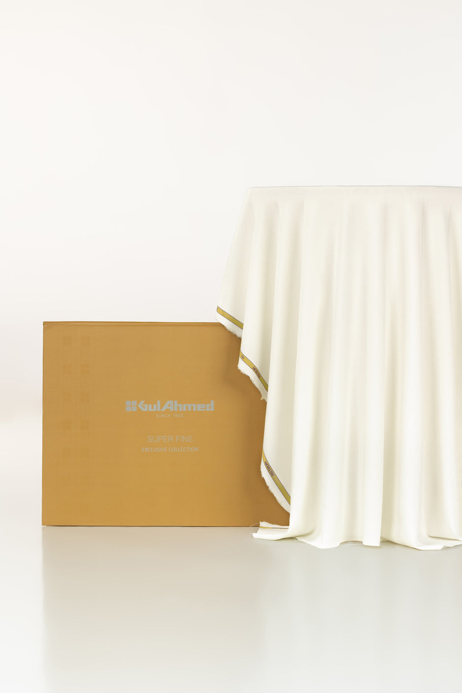 AMBASSADOR PEACH Unstitched Fabric Blended with Gift Box