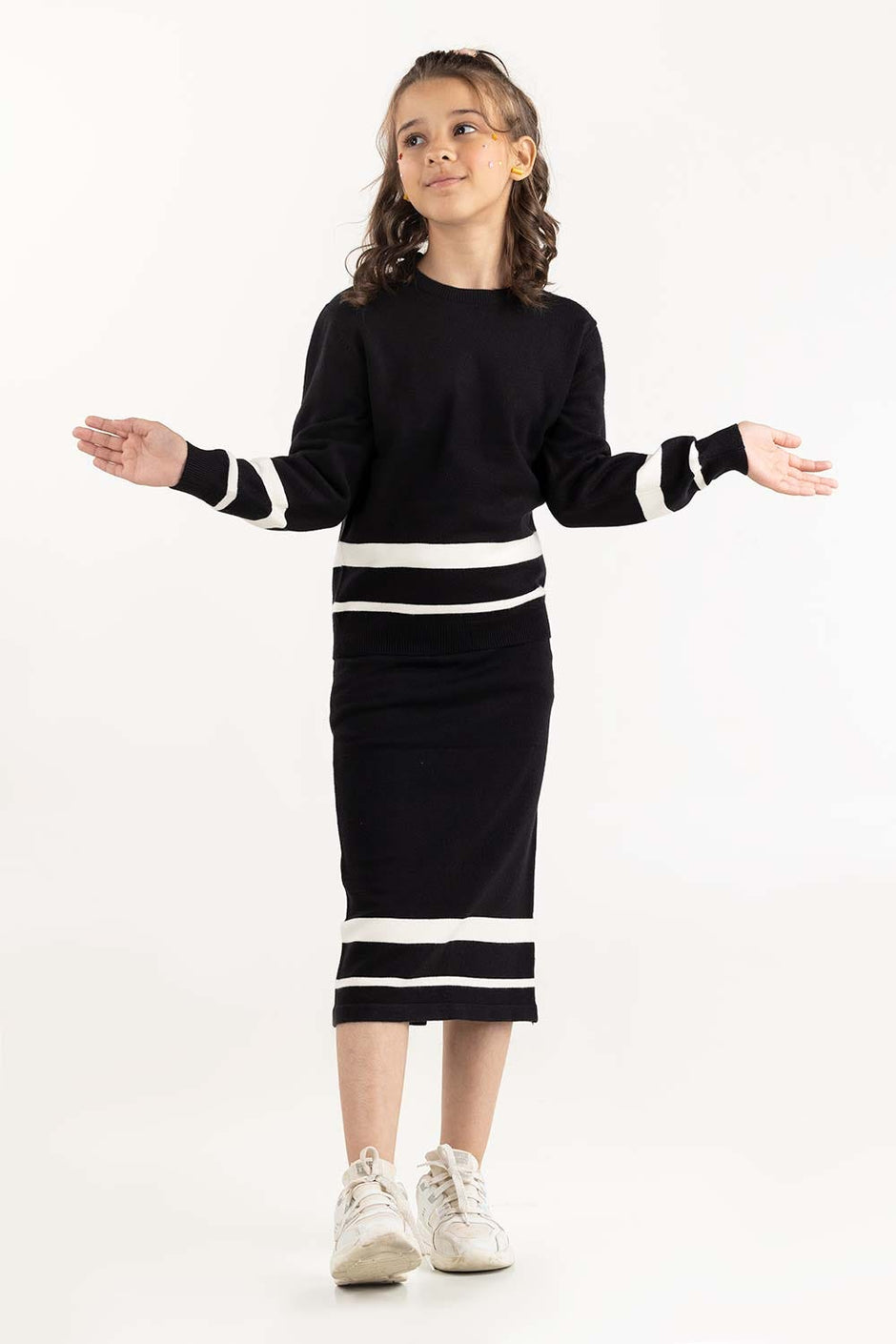 Junior Girl Black Striped Knit Short Skirt 224-416-310