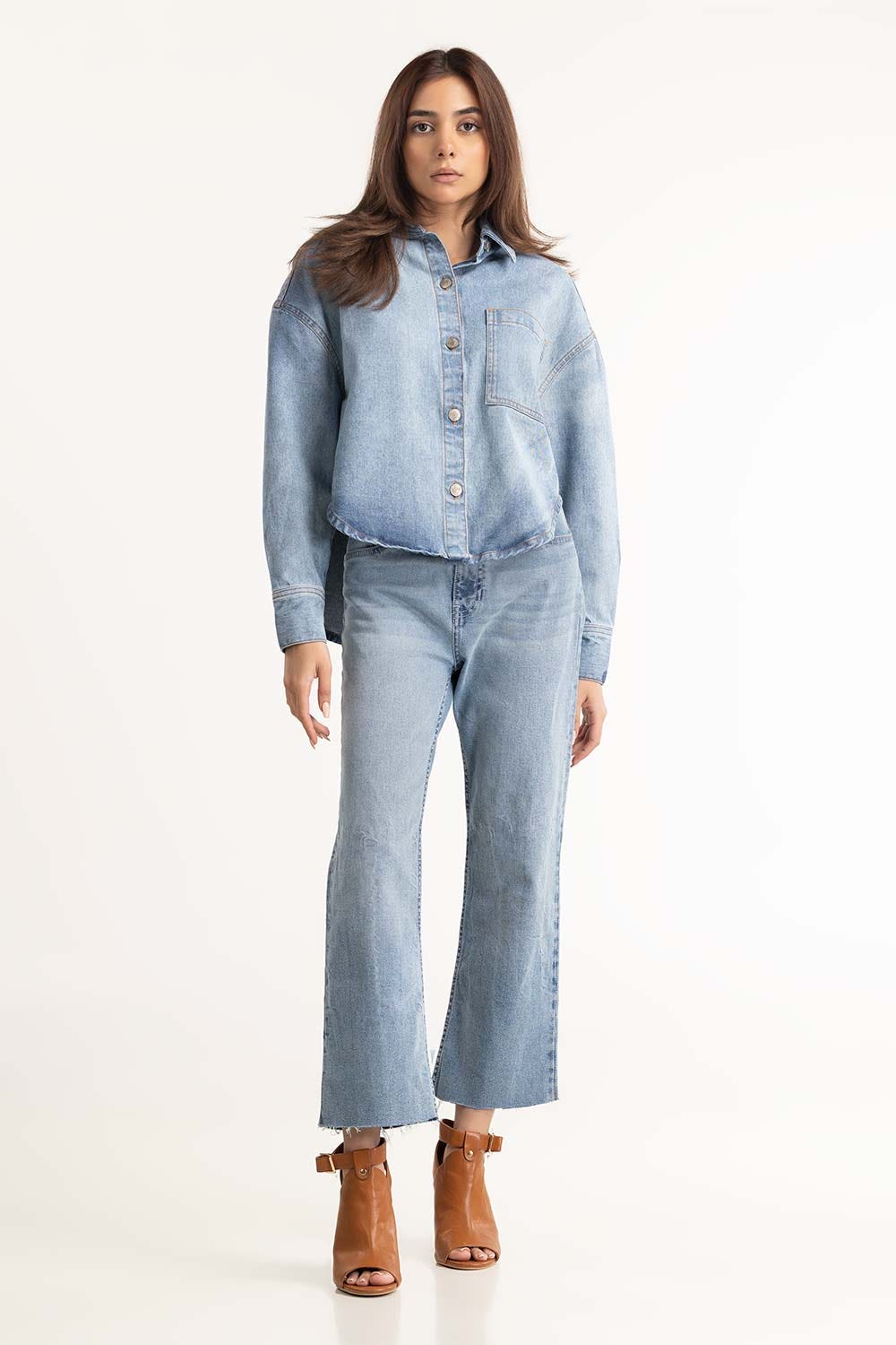 Blue Basic Denim Button Down Shirt 224-217-016