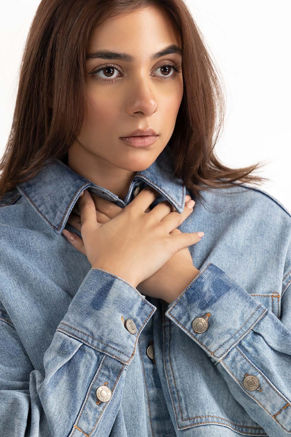 Blue Basic Denim Button Down Shirt 224-217-016