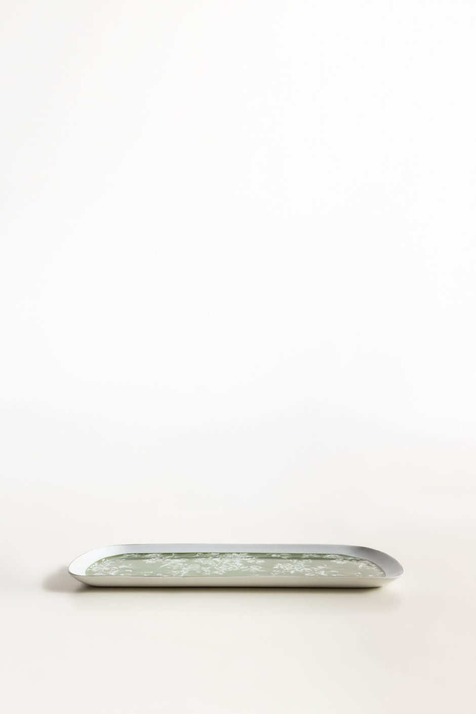 Classic Flora Cake Dish