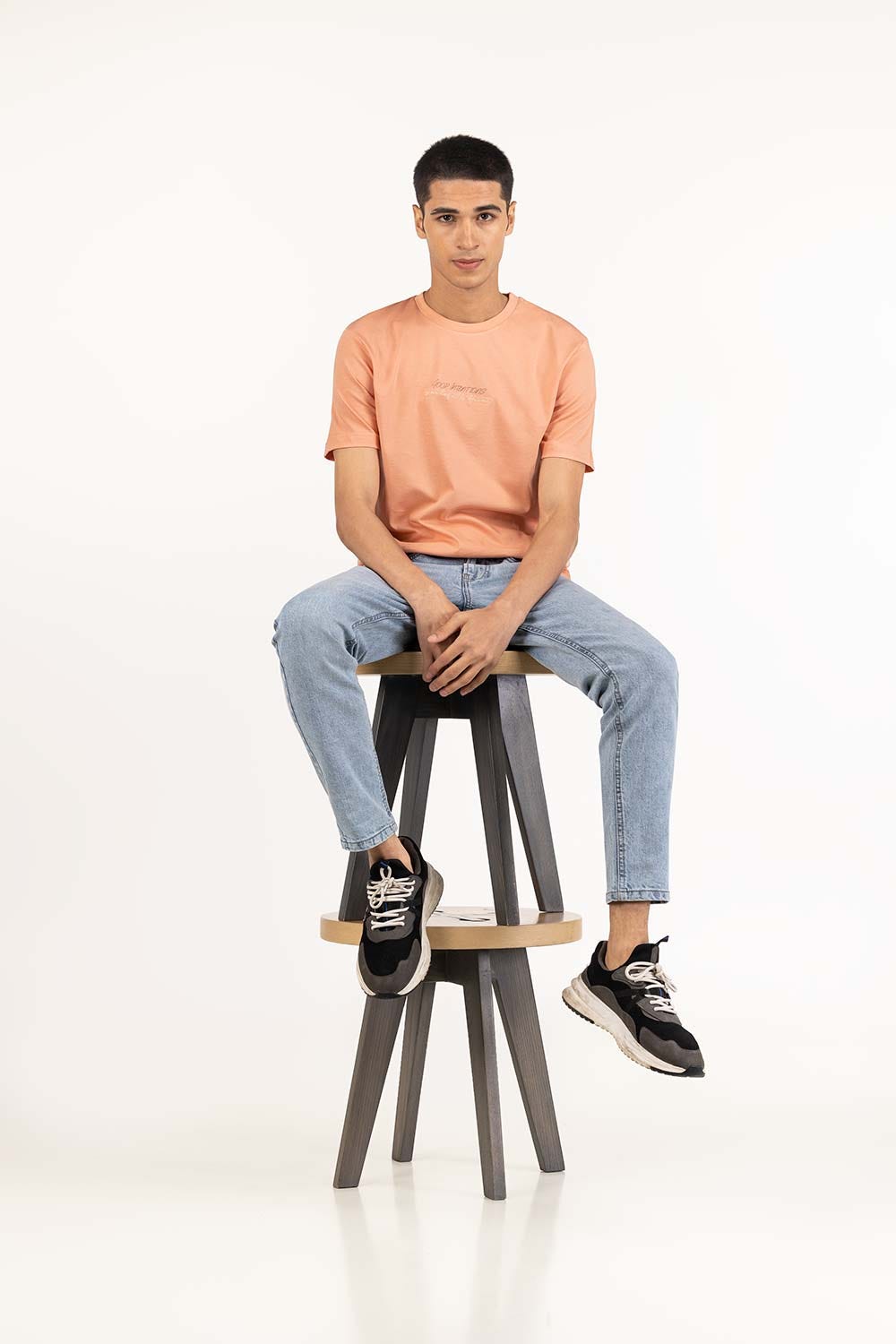 Clay Graphic Tee TS-CNSJ23-109