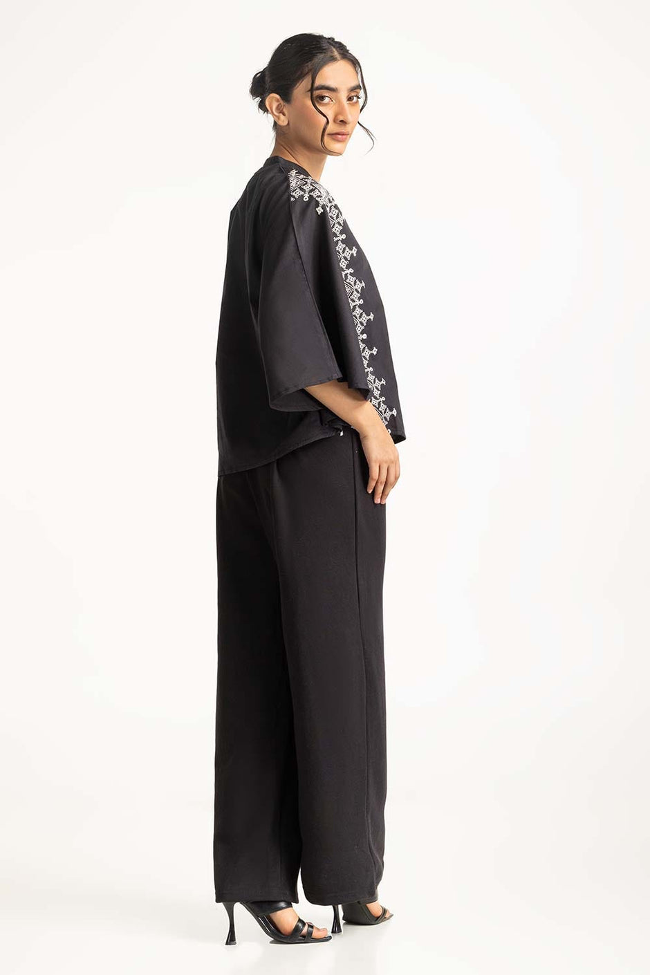 Embroidred top WM-CS-SS24-006