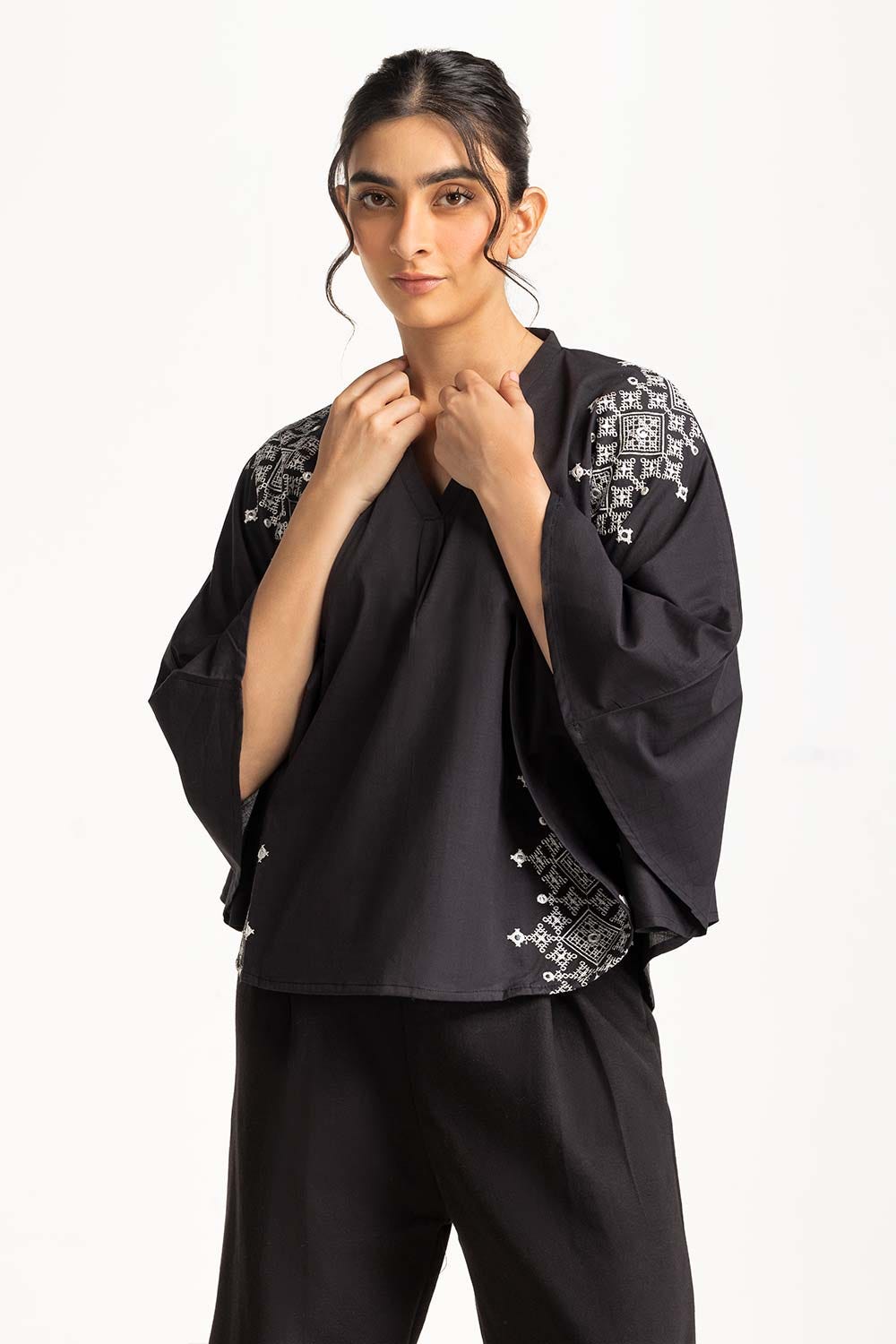 Embroidred top WM-CS-SS24-006