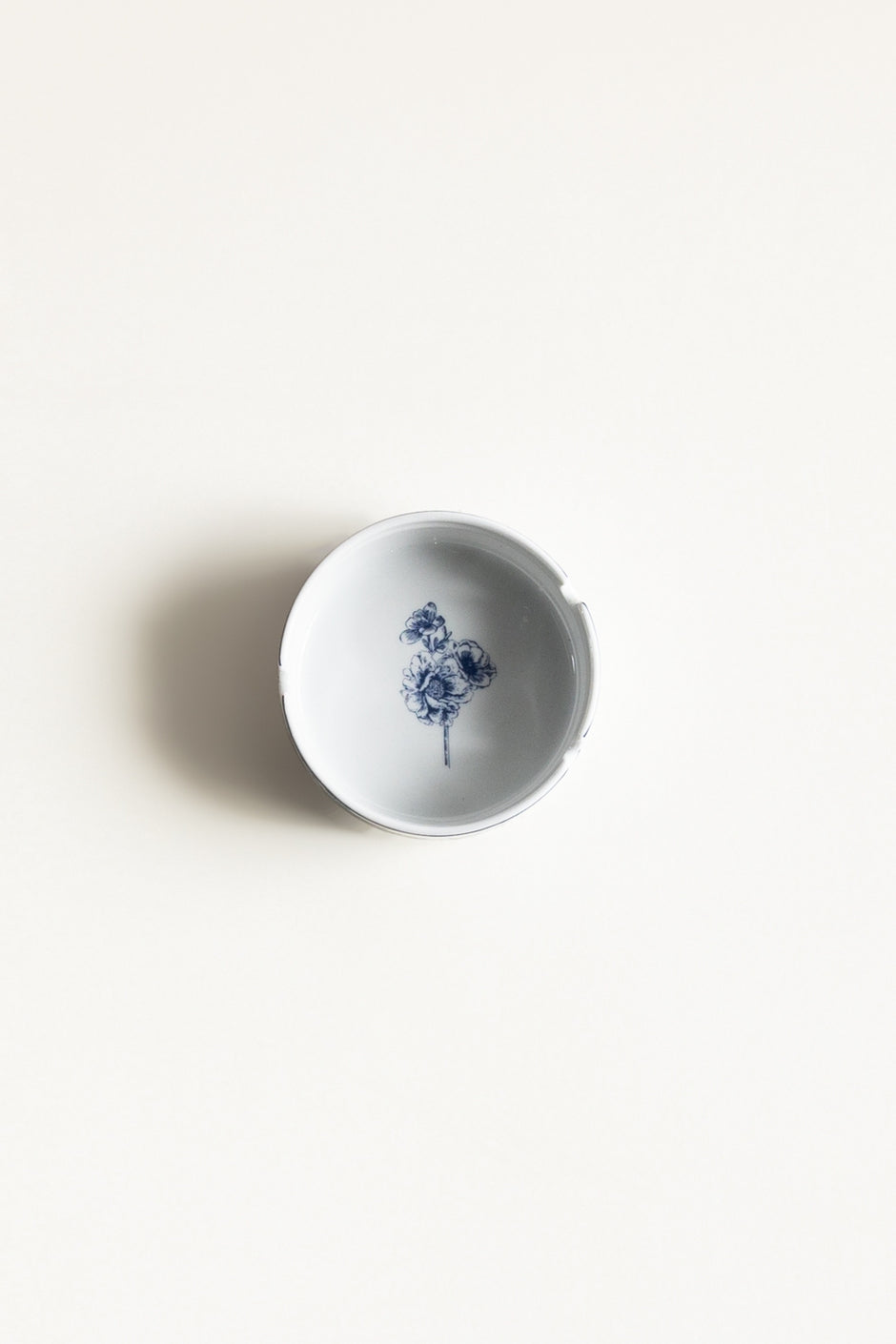 Floral Ashtray Round