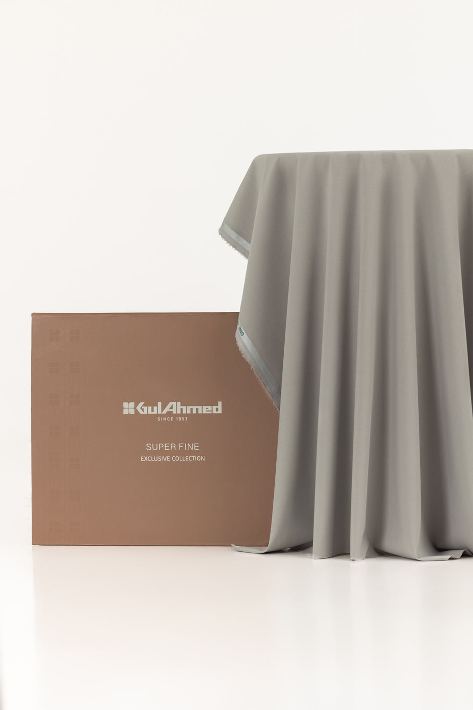 Gini Gold Unstitched Fabric Blended with Gift Box