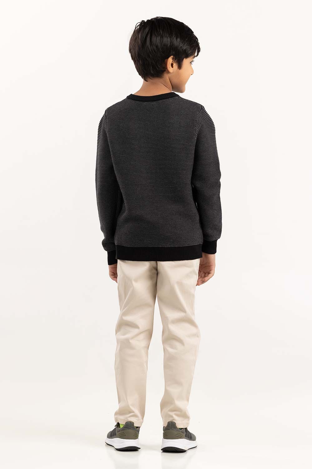 Junior Boy Grey Knit Sweater With A Round Neck 224-311-021