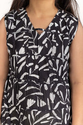 Junior Girl Black Dress 231-417-011