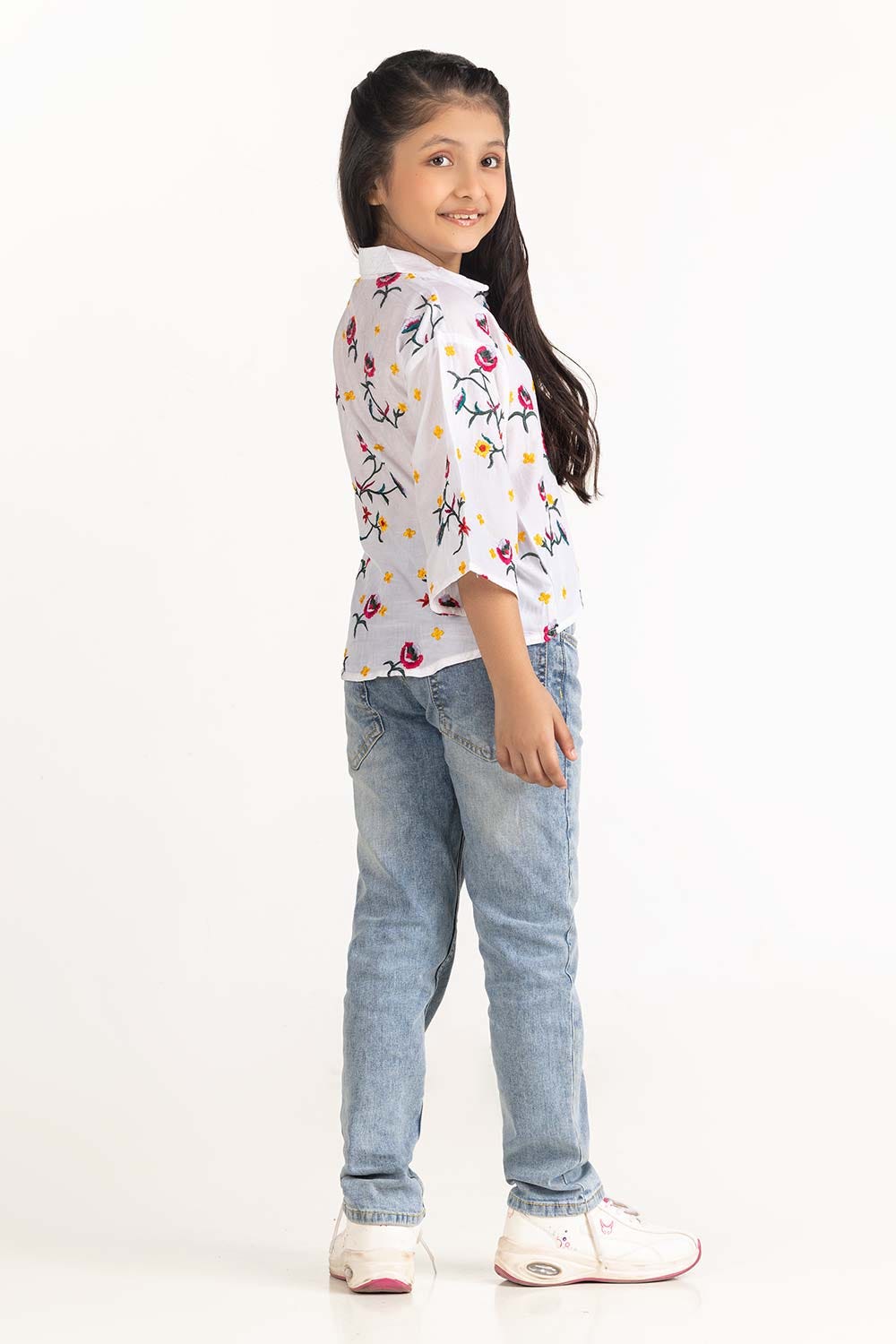 Junior Girl White Shirt 231-417-004